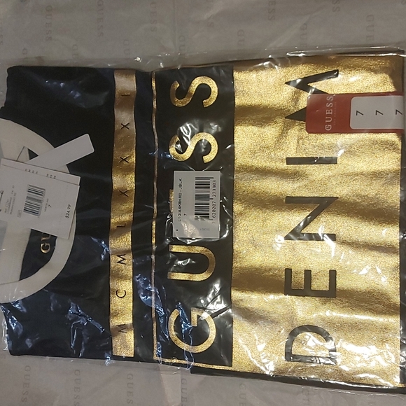 COPY - Boys Guess rib neck tshirt - Picture 3 of 5